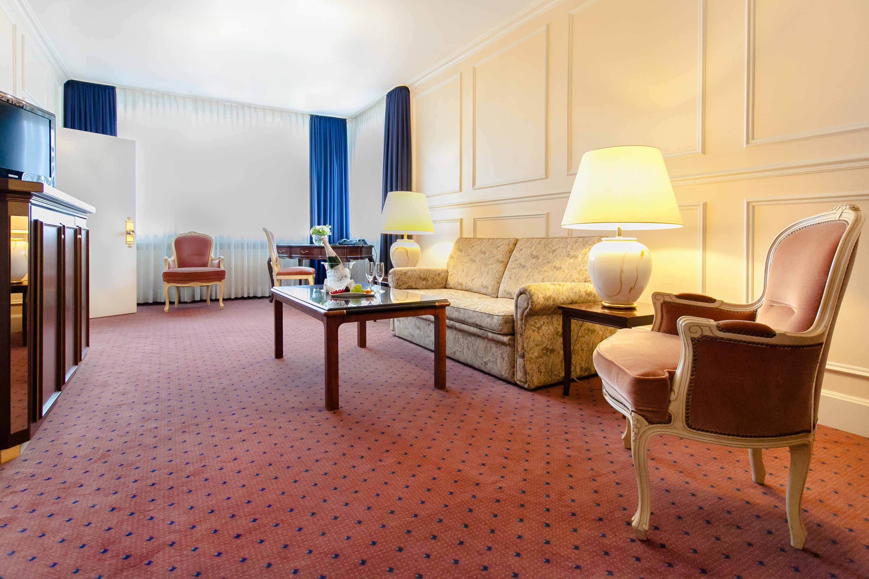 בון Centro Hotel Bristol מראה חיצוני תמונה