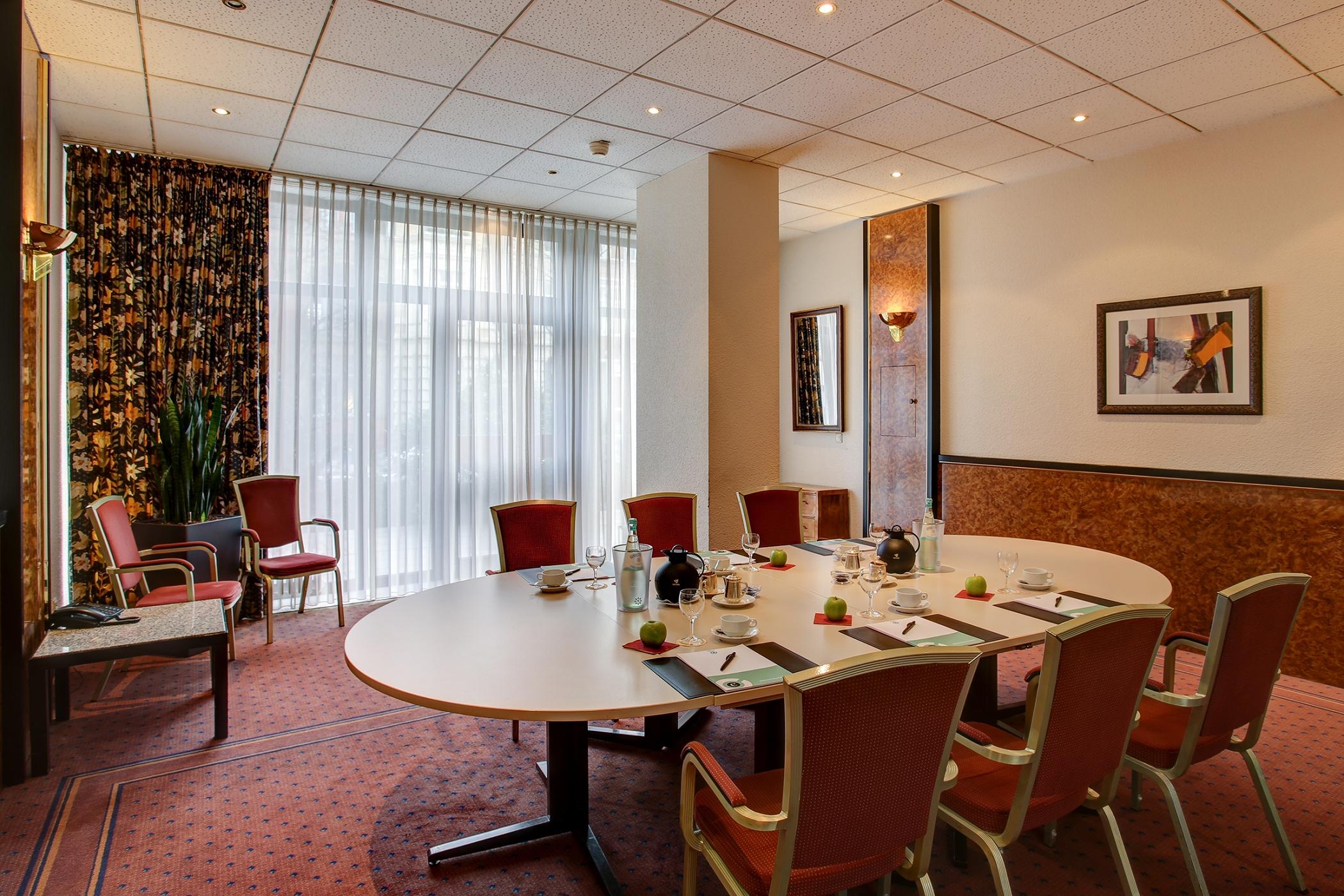 בון Centro Hotel Bristol מראה חיצוני תמונה