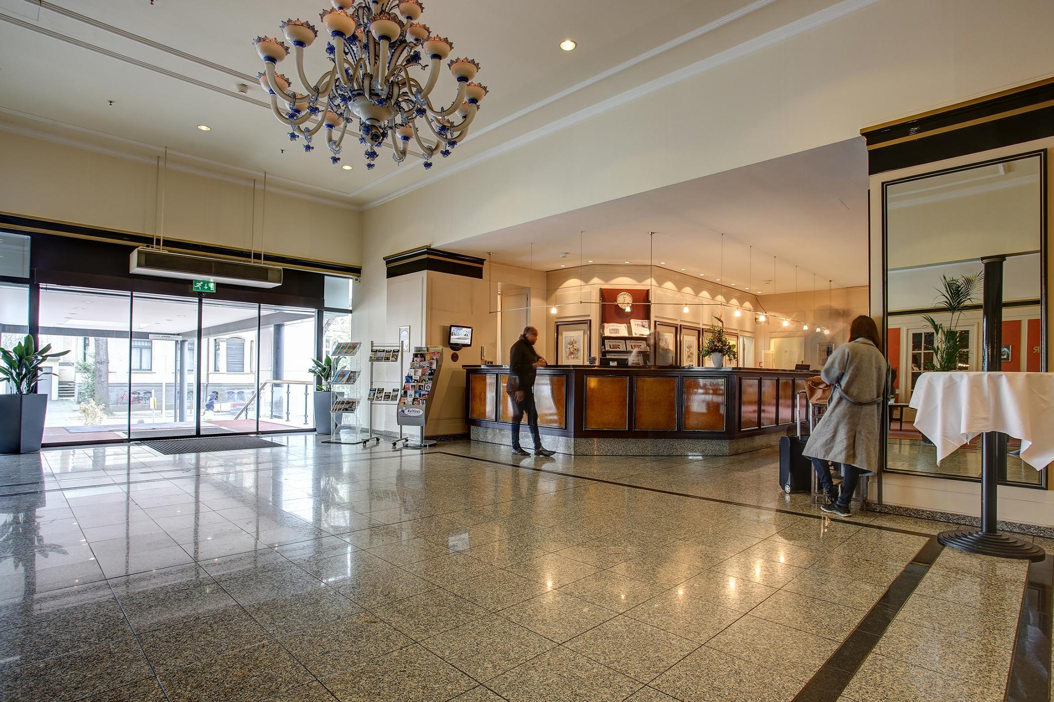 בון Centro Hotel Bristol מראה חיצוני תמונה
