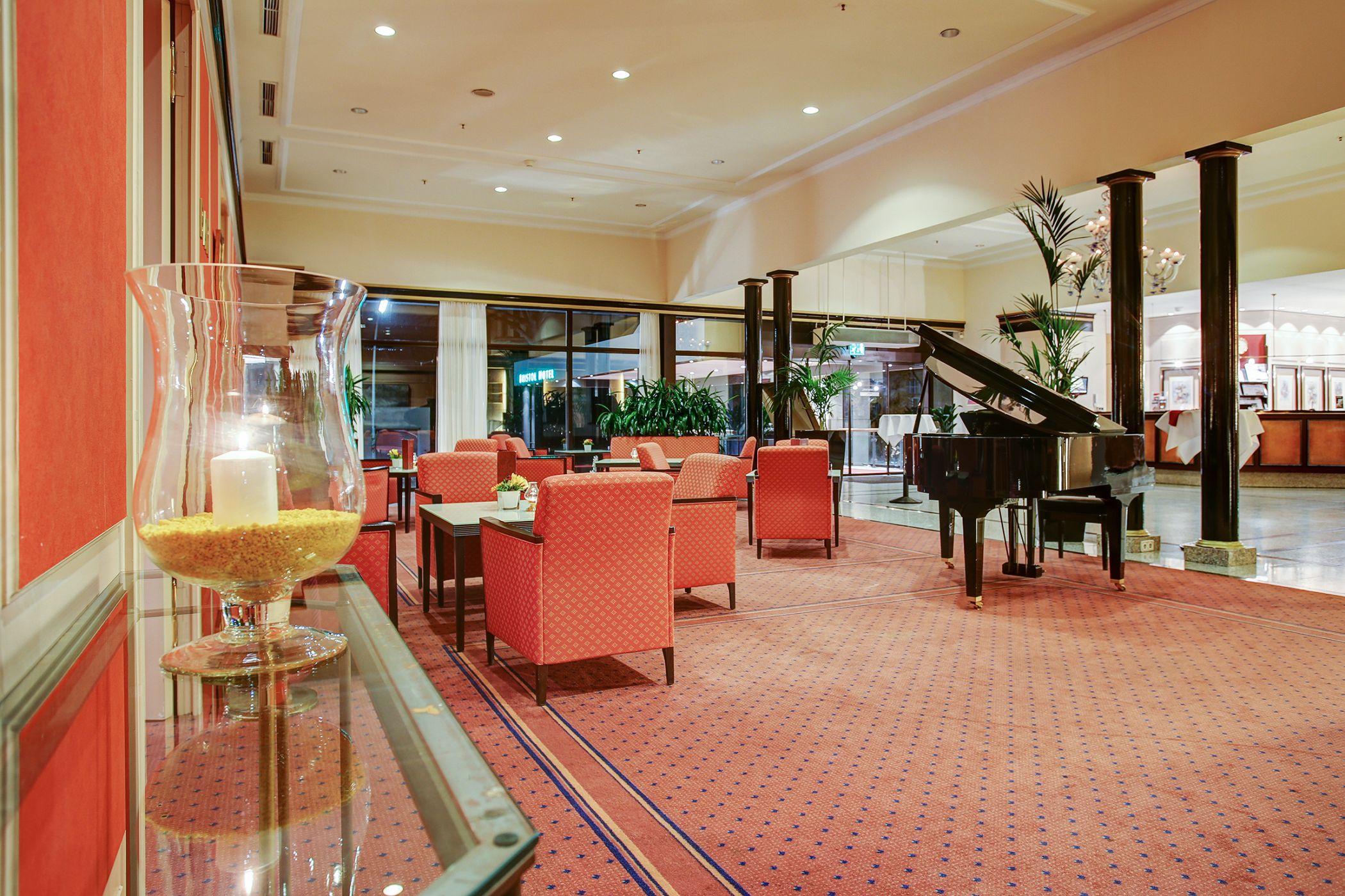 בון Centro Hotel Bristol מראה חיצוני תמונה
