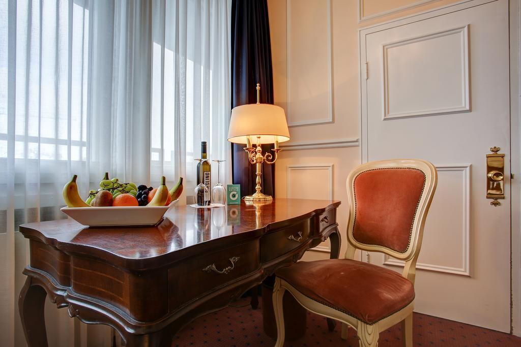 בון Centro Hotel Bristol מראה חיצוני תמונה