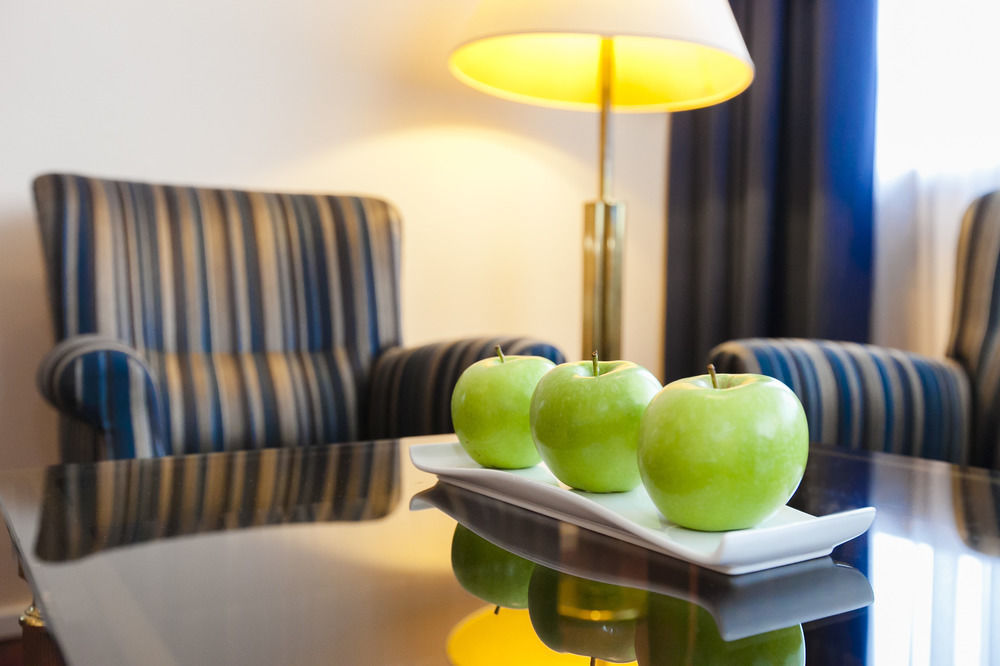 בון Centro Hotel Bristol מראה חיצוני תמונה